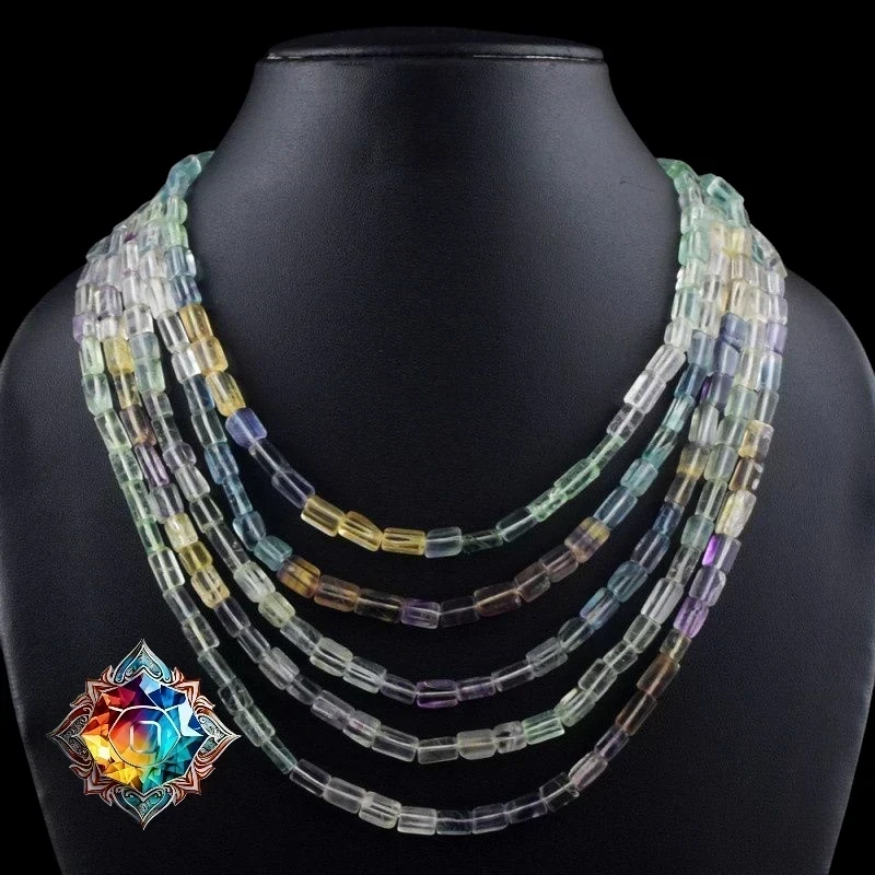 Magnifico collar de fluoritas naturales genuinas