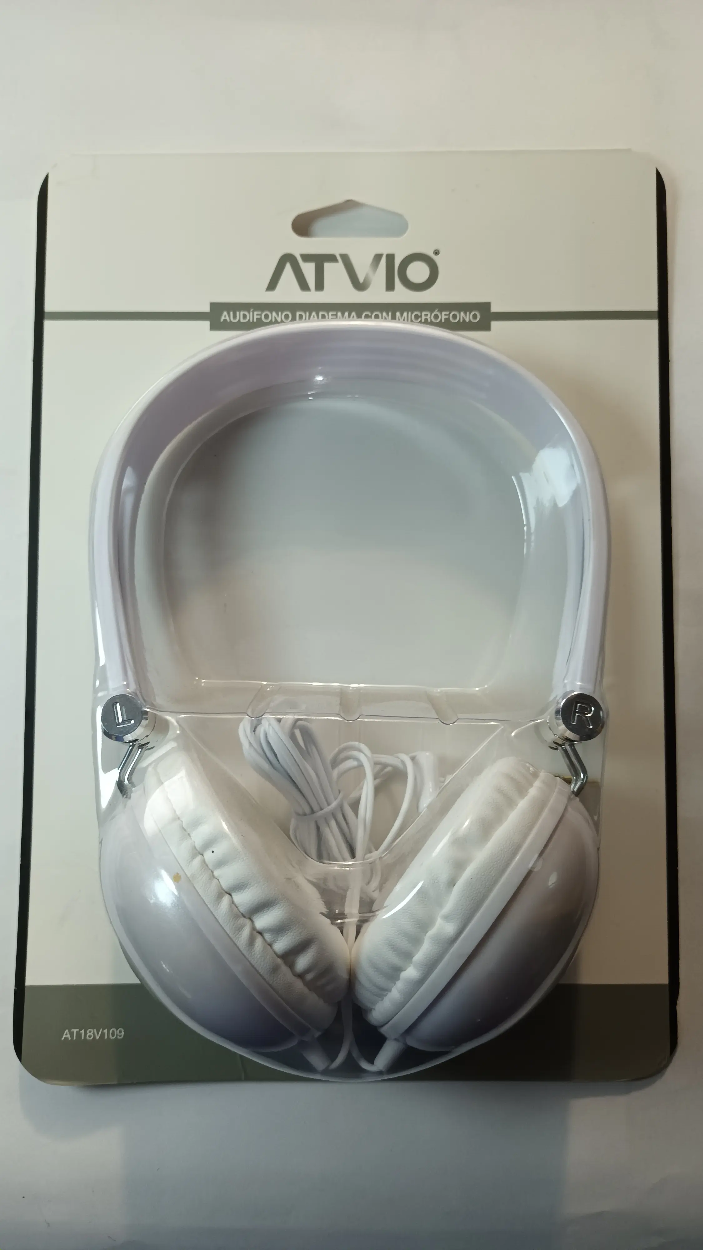 AUDIFONOS DIADEMA C/MIC ATVIO