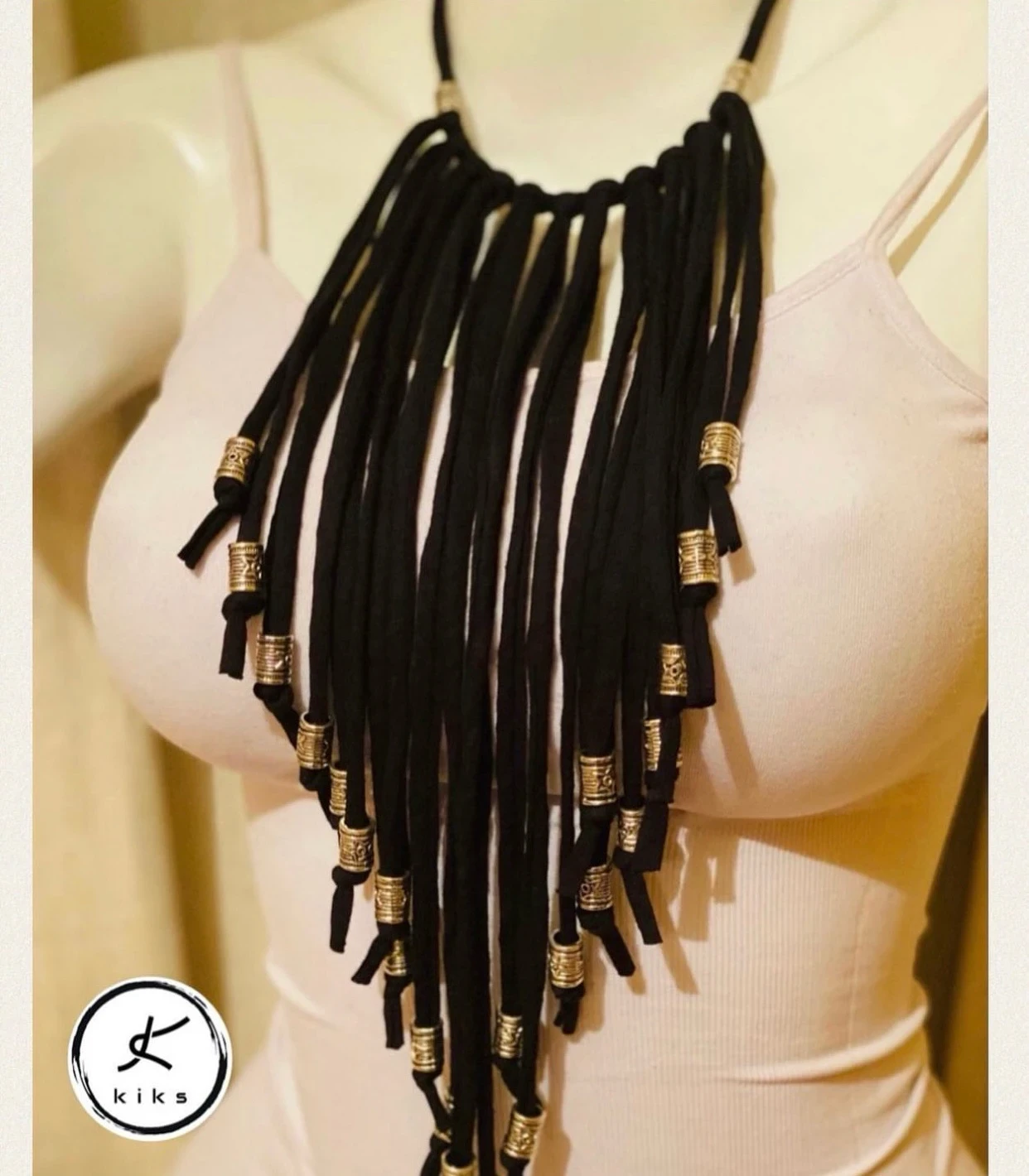 Collar de Trapillo Liso c/accesorios