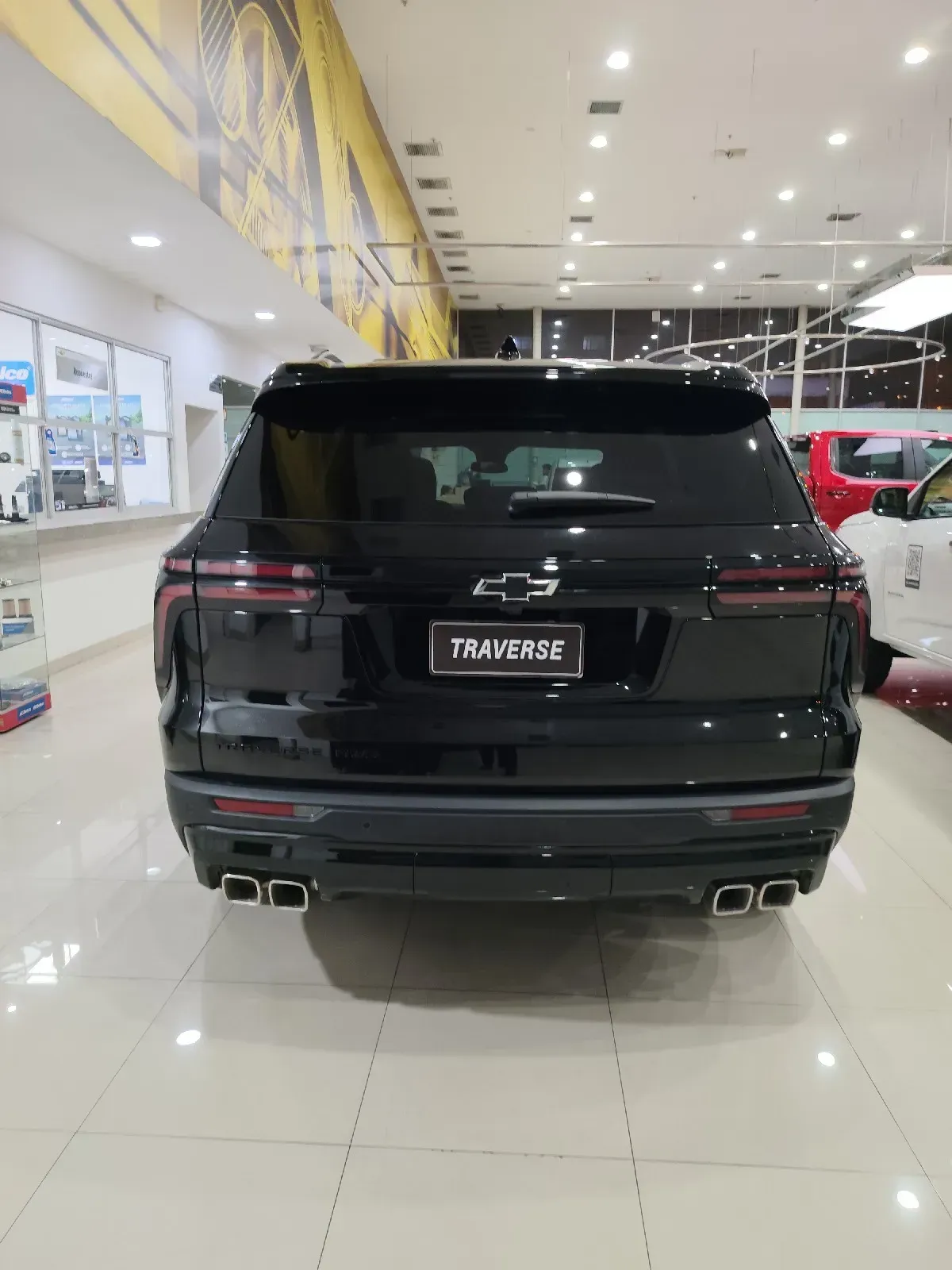 CHEVROLET TRAVERSE MIDNIGHT  4