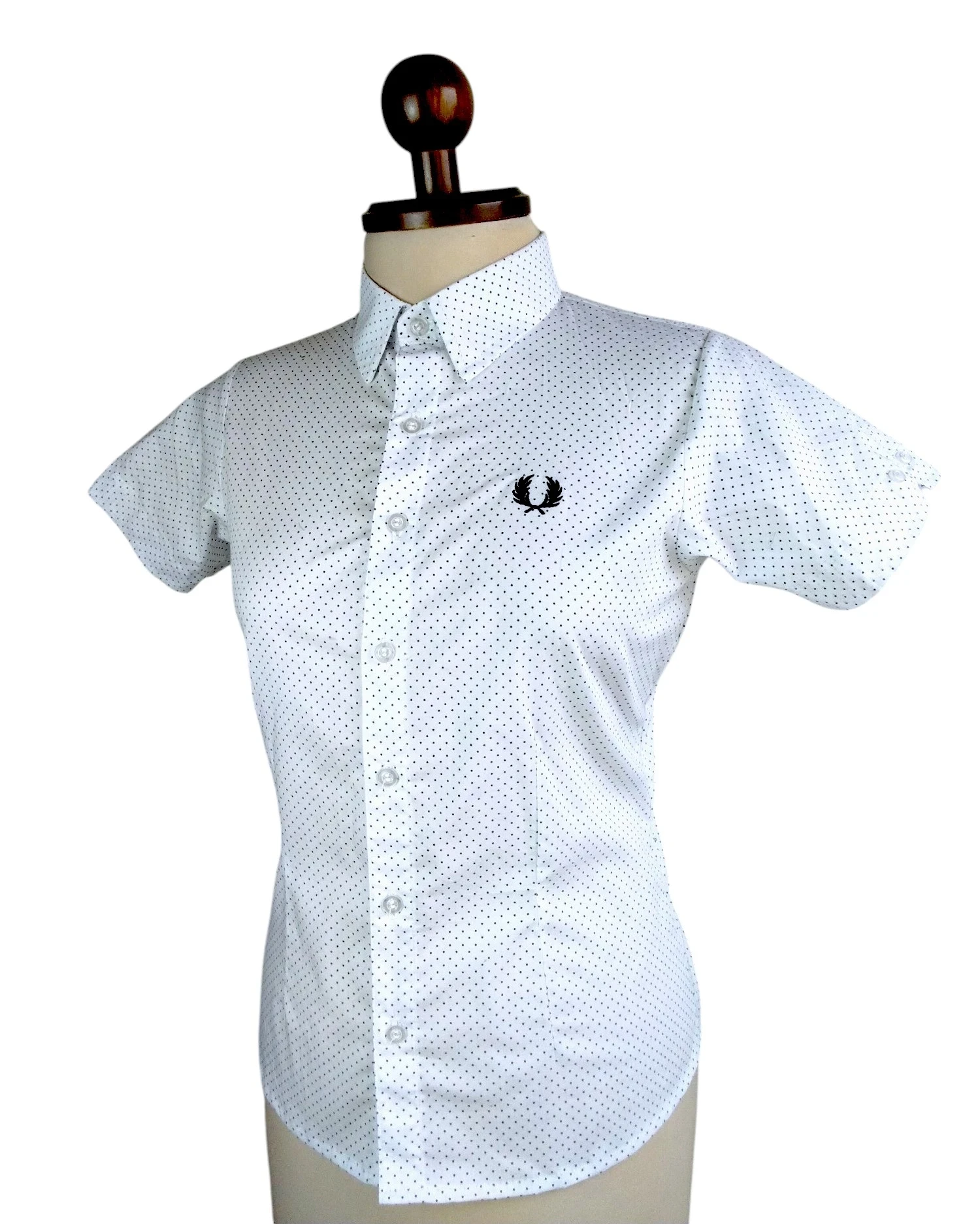 Camisa blanca de puntos negros talla xl