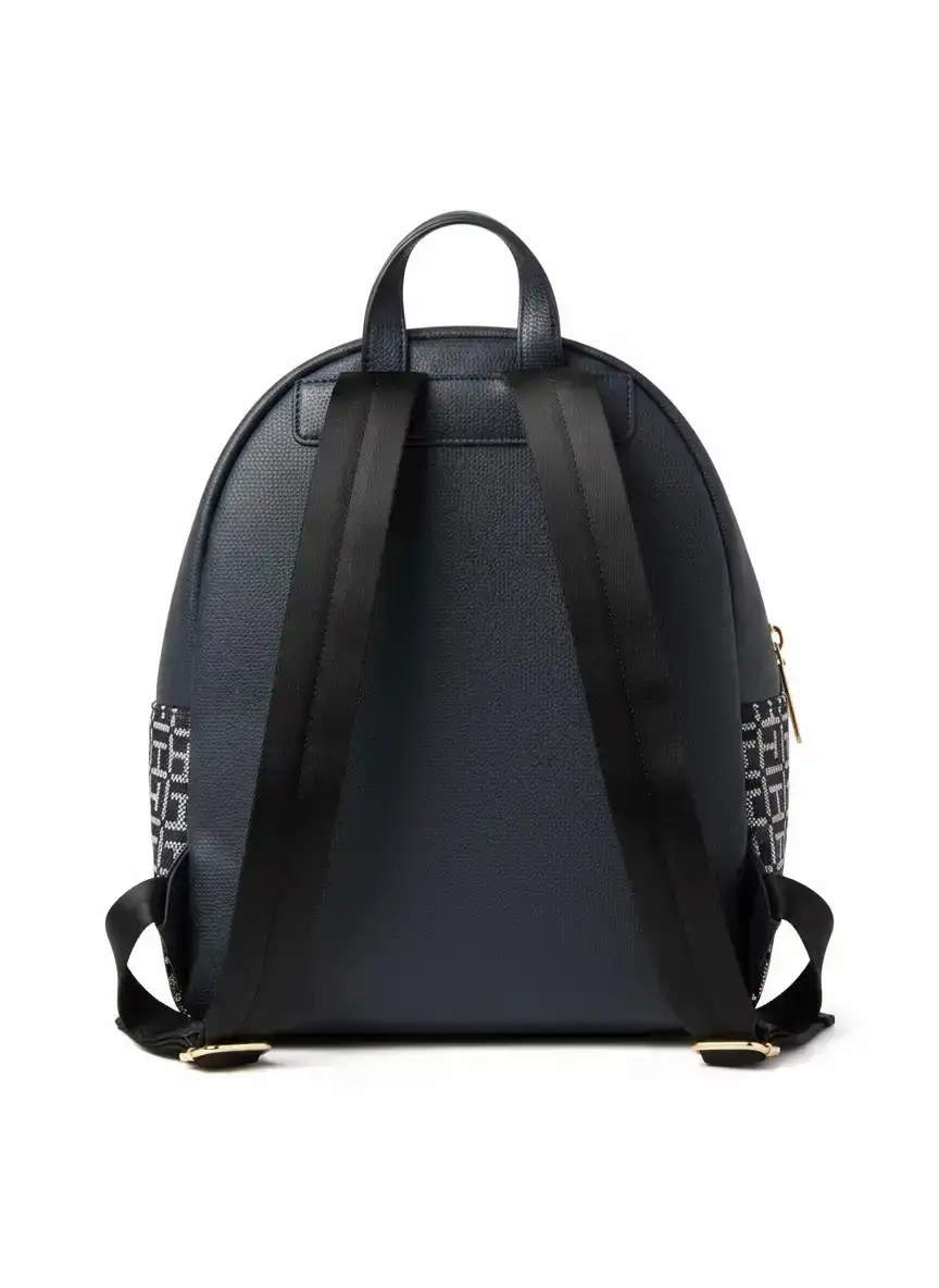 Tommy Hilfiger  2