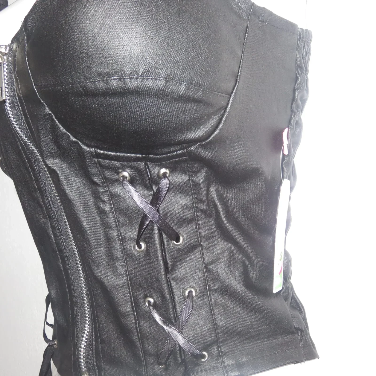 Corset negro con cierre  y liston 4