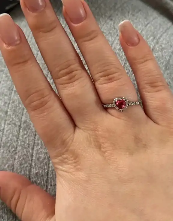 Anillo Relieve Corazón Rojo + Caja de Regalo  6