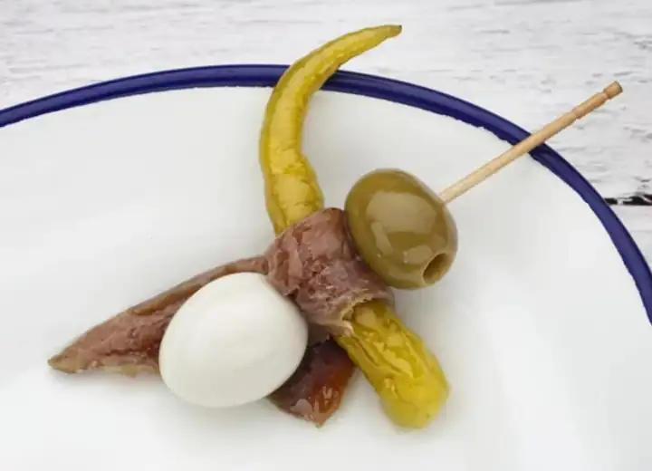 Banderilla Gilda Anchoa con Huevo 8 uds