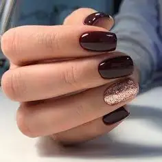 Baño de acrilico en uñas