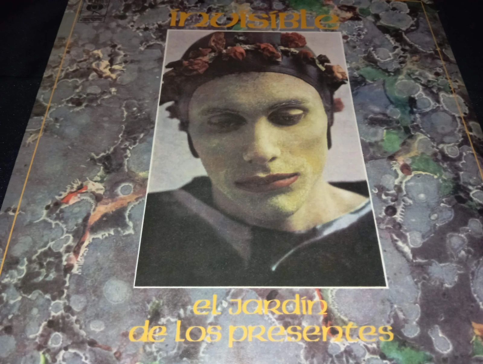 Invisible - El Jardin De Los Presentes (VINILO)(ARGENTINA)