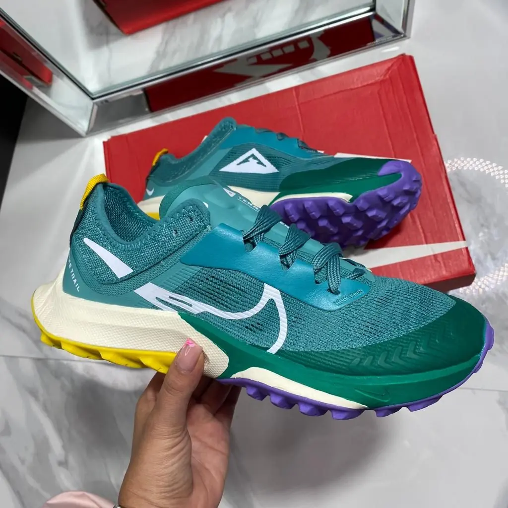 NIKE ZOOM DAMA Y CABALLERO  7