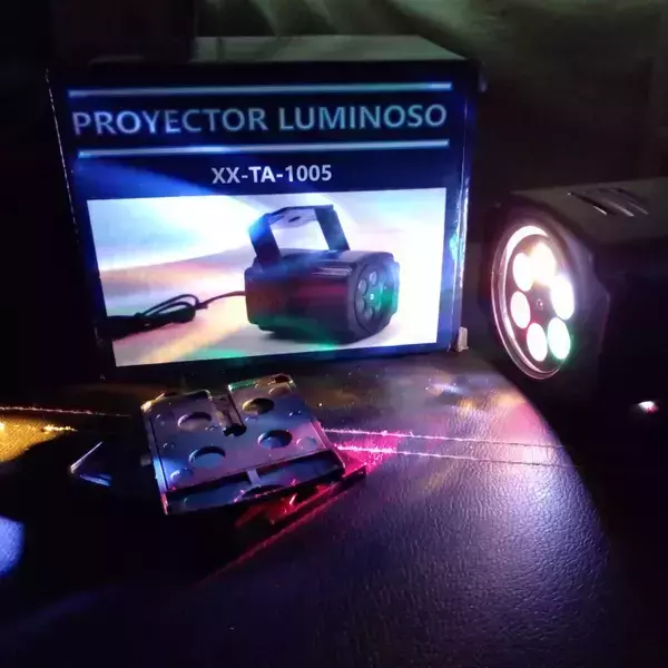 Proyector de luz halloween y navidad
