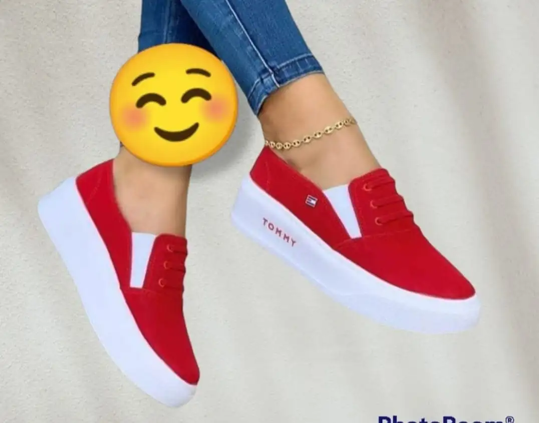 Zapato azul, blanco, rojo con cordon 2