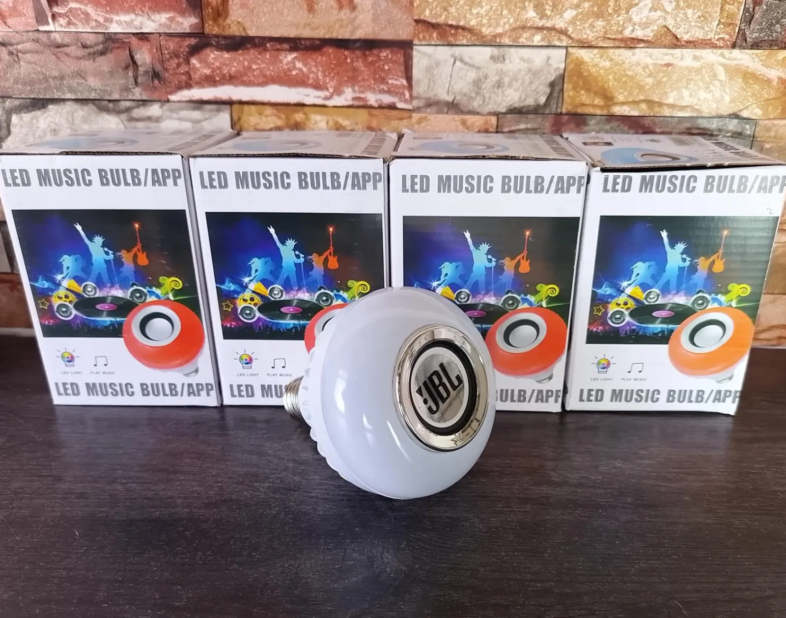 FOCO PARLANTE LED RGB CON CONTROL