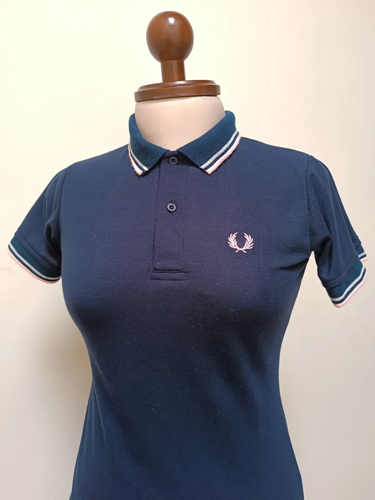 Camisa polo azul oscuro 2