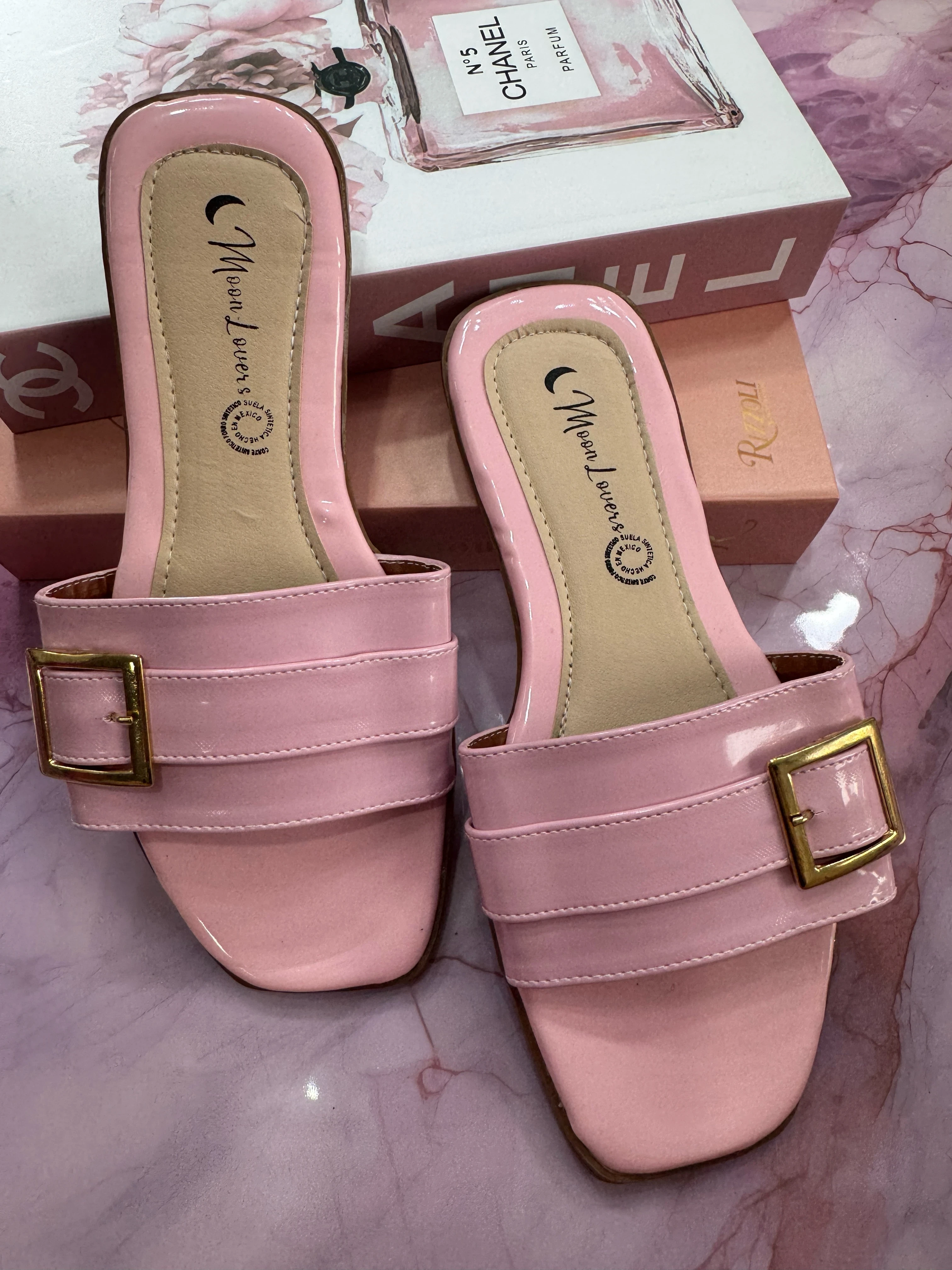 Mod.901 Sandalia Premium Charol Rosa Pastel