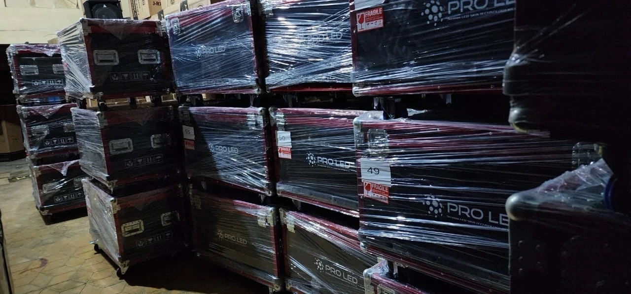 PANTALLAD P3.91 EXTERIOR 50X50 RACK DE 8 UNIDADES  2