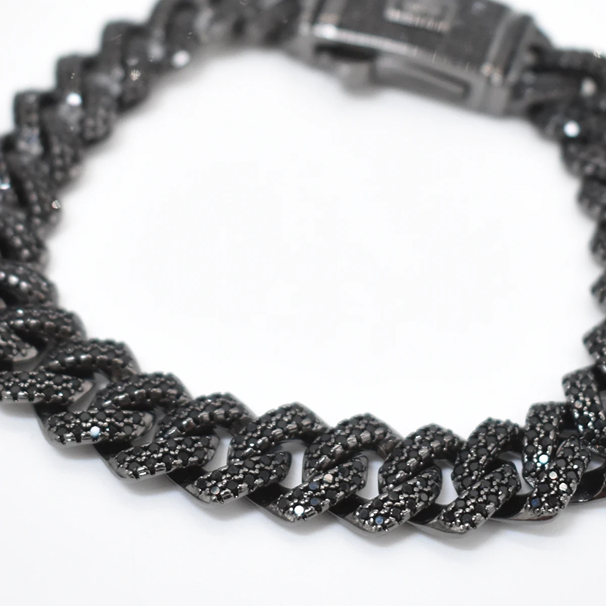 ESCLAVA -  EN NEGRO CON DIAMANTES  4