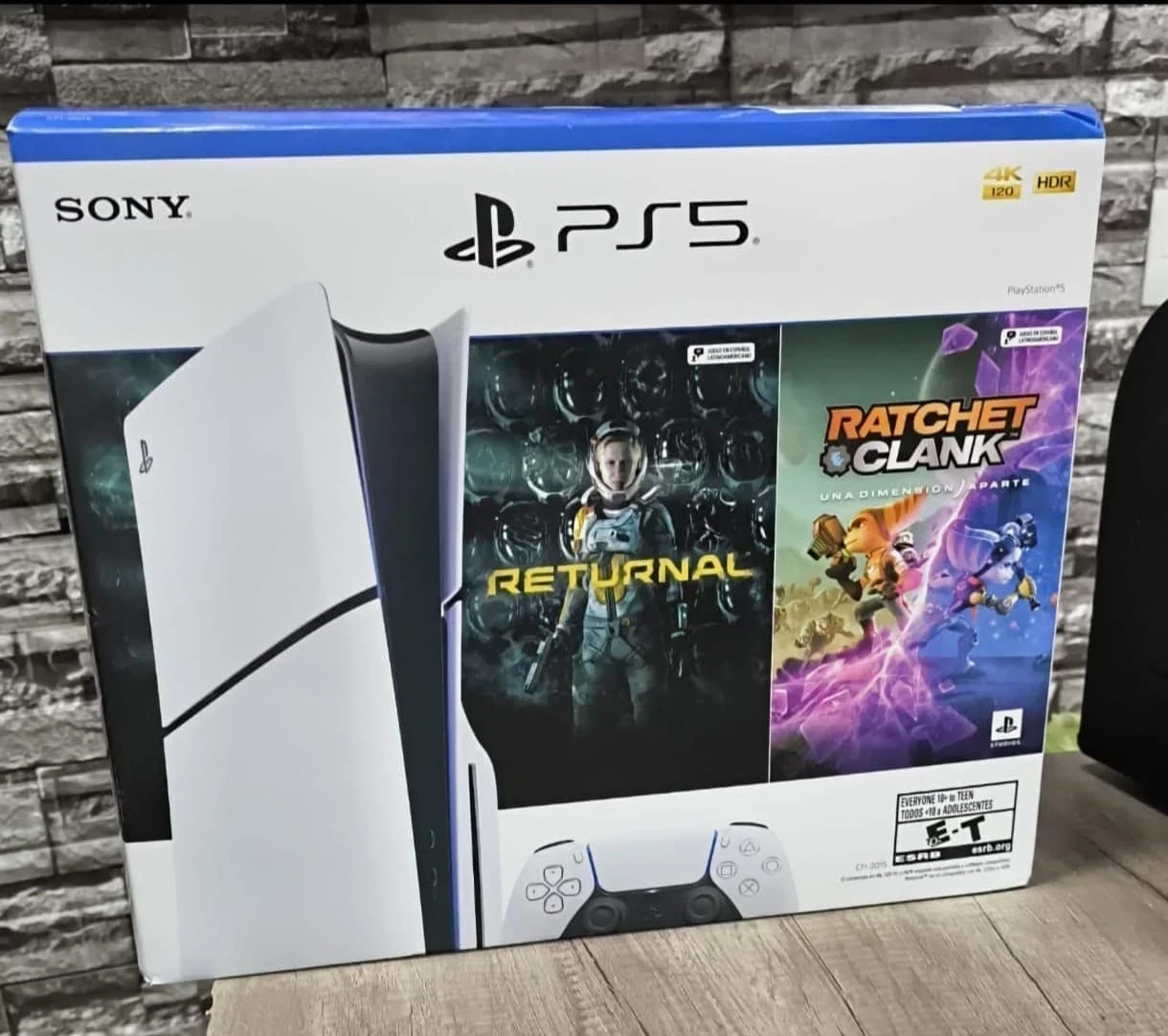 PLAYSTATION 5 FISICA + JUEGO RETURNAL Y RATCHET CLANK