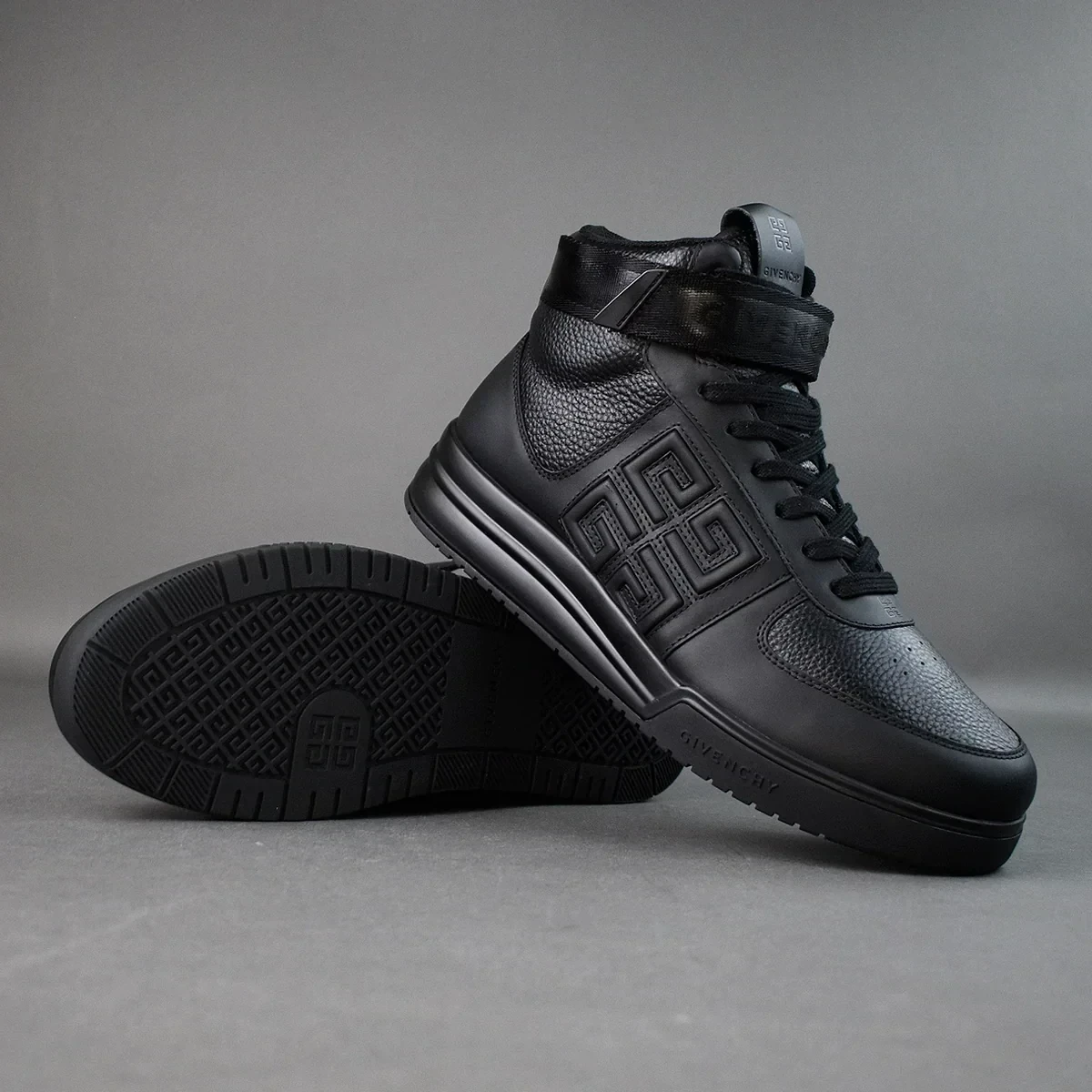 Botin Givenchy Velcro 2