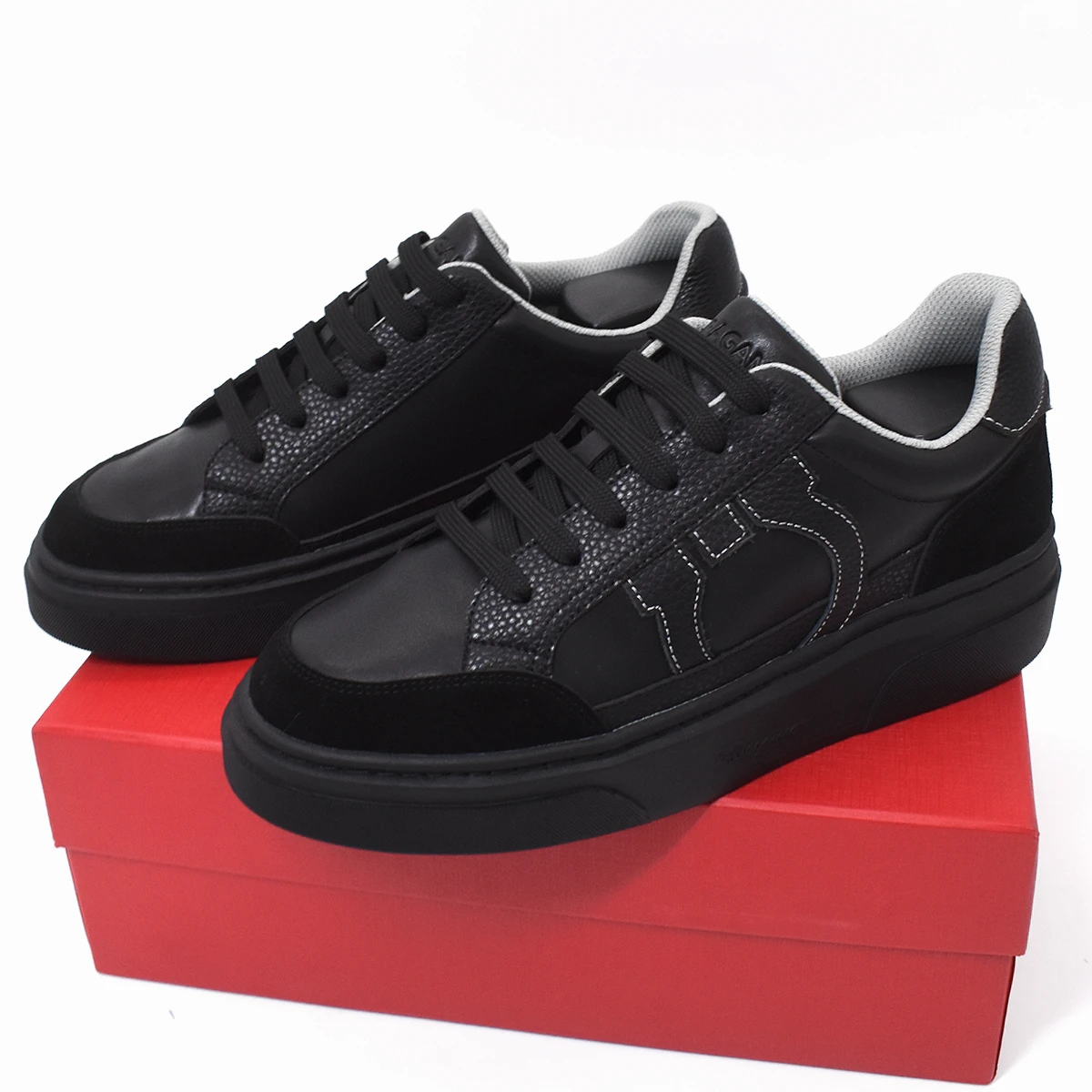 Tenis Feraragamo Negro 3