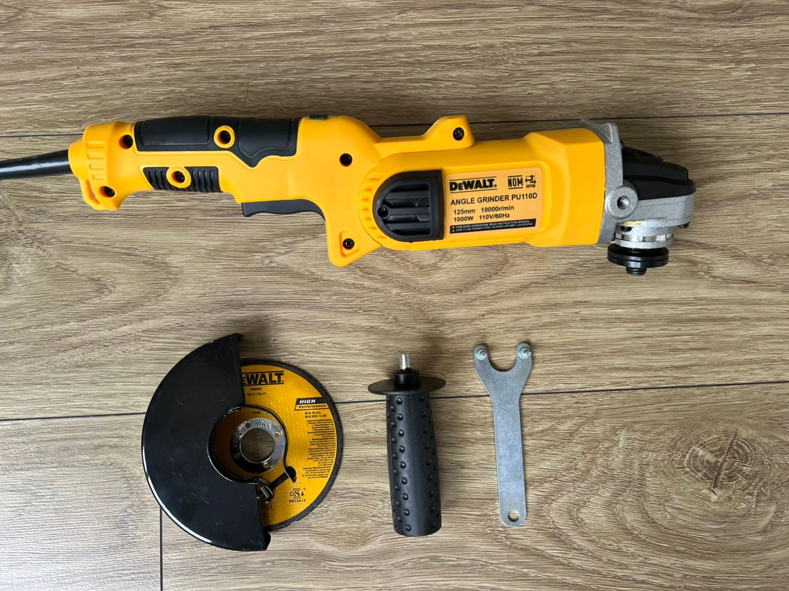 Pulidora Dewalt Cola raton  6