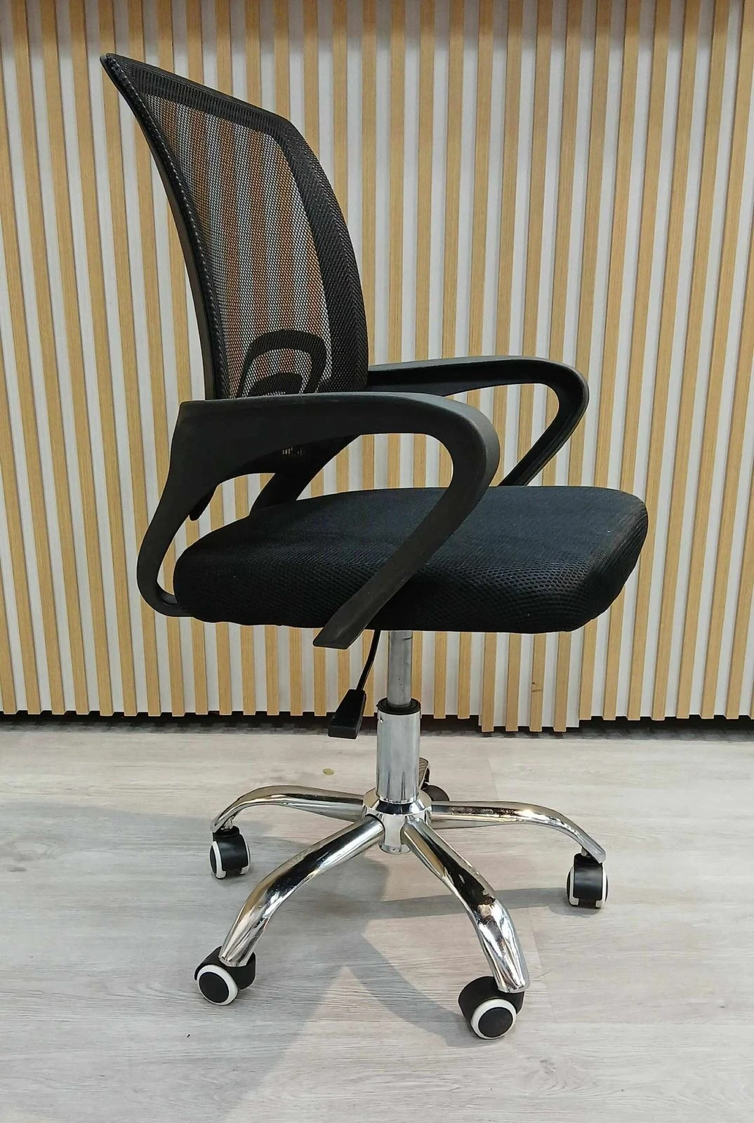SILLA DE OFICINA ERGONOMICA  2