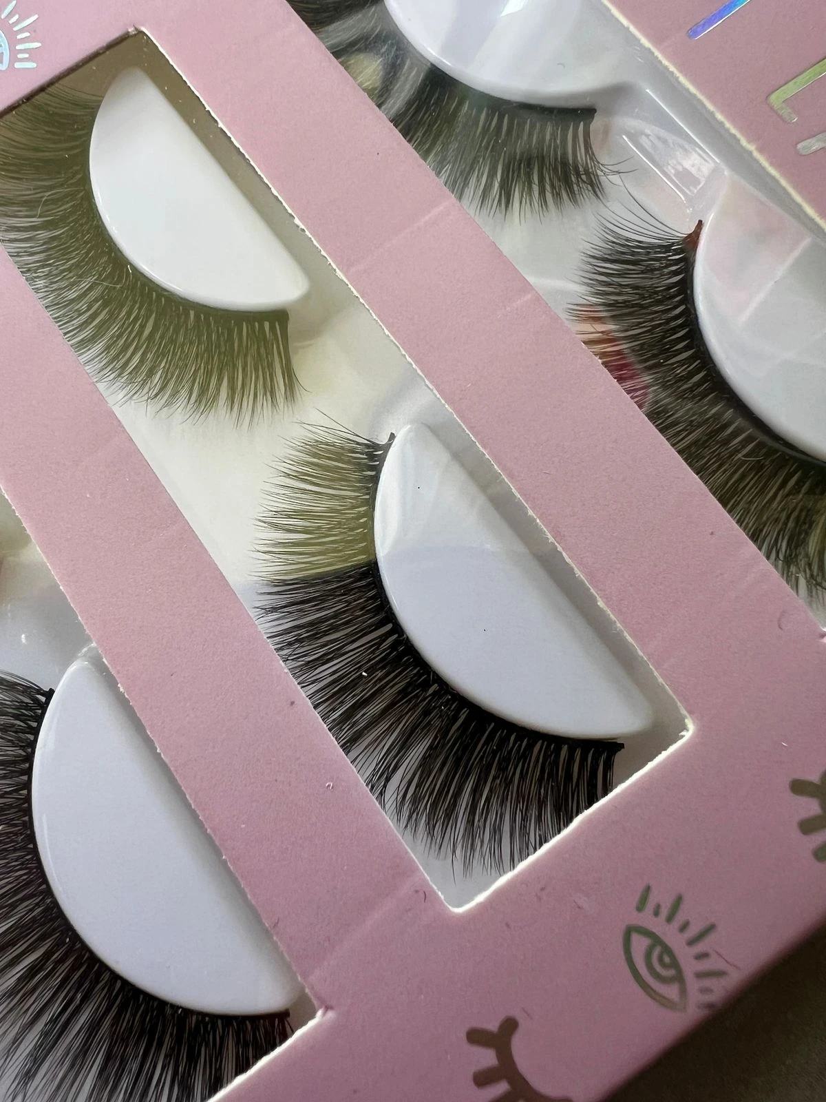 Set x3 pestañas Und Glam Lashes  2