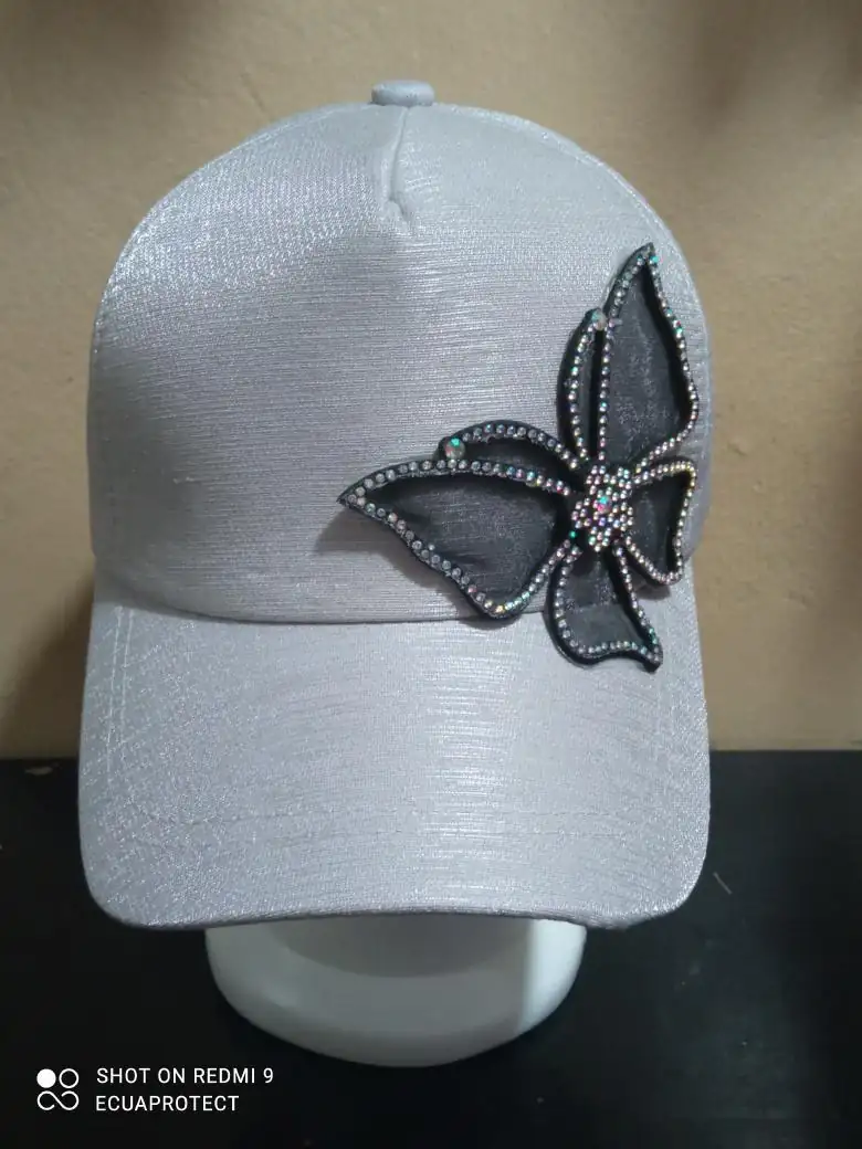 GORRA MARIPOSA 🦋