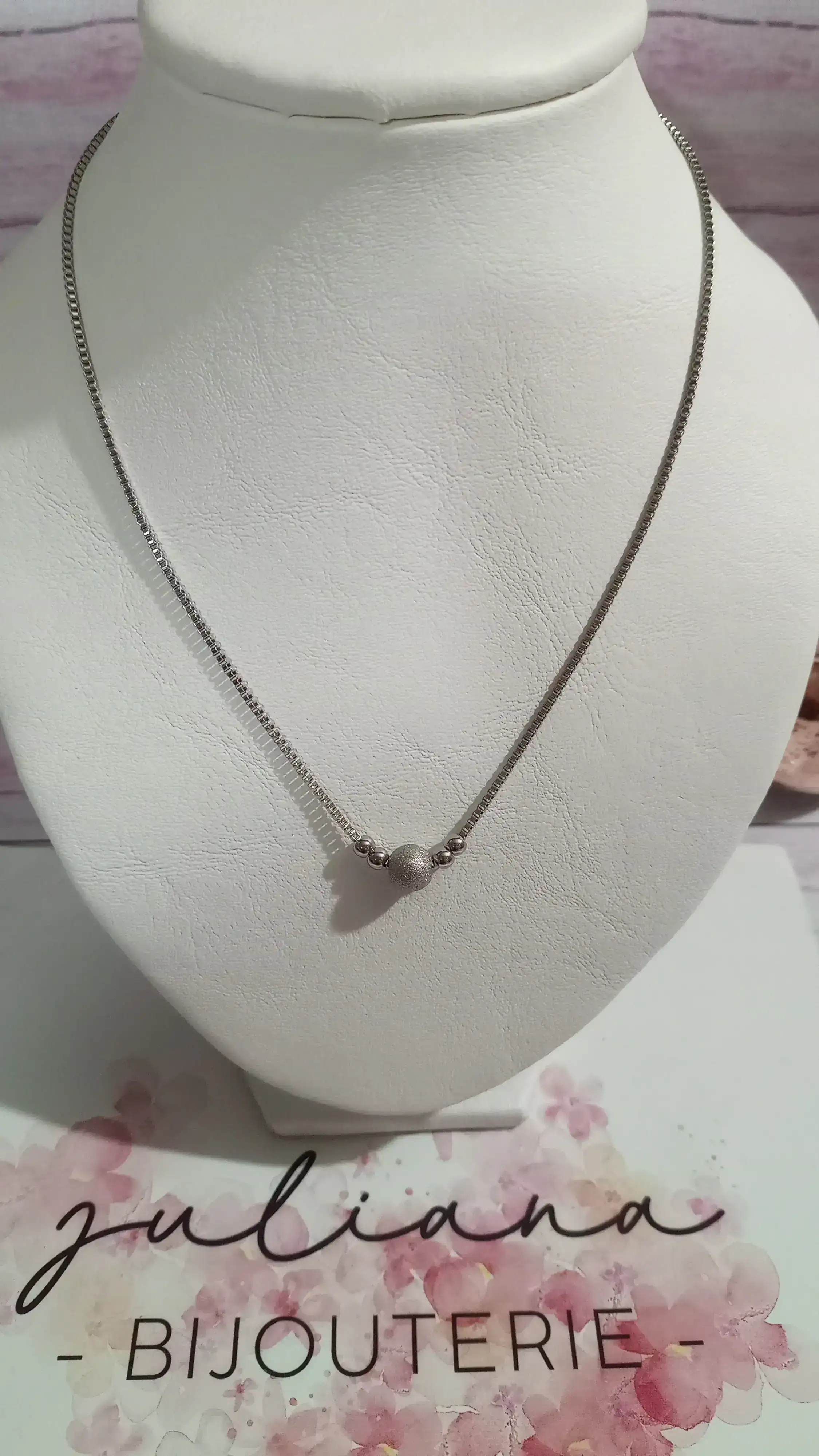 Collar con esfera esmerilada 🫶
