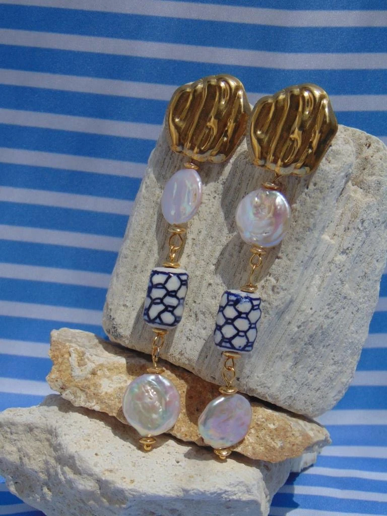 ARETES ACERO DOR LARGO PERLAS SHELL ROSA Y MEDITERRANEO
