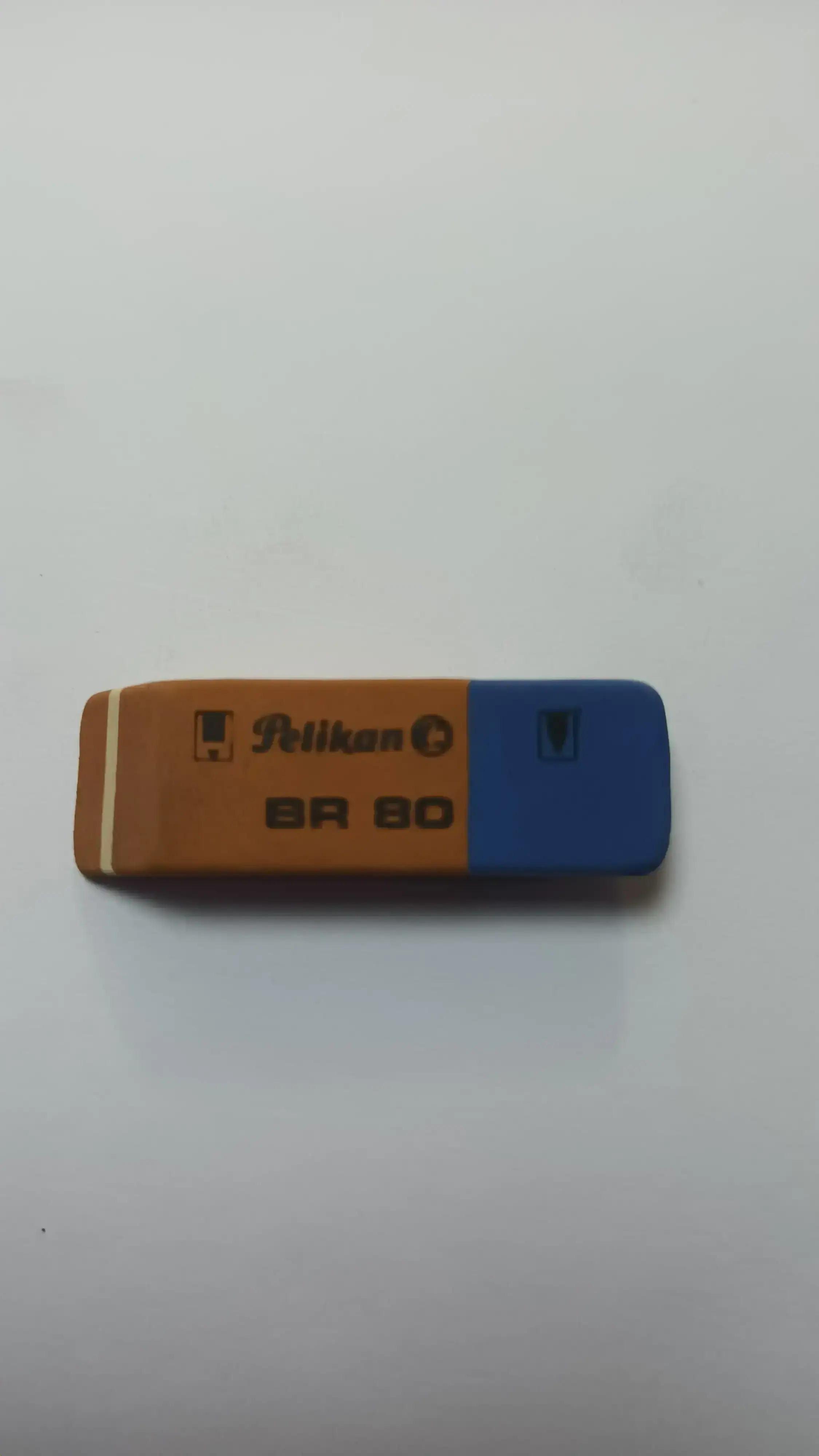 GOMA PELIKAN BICOLOR