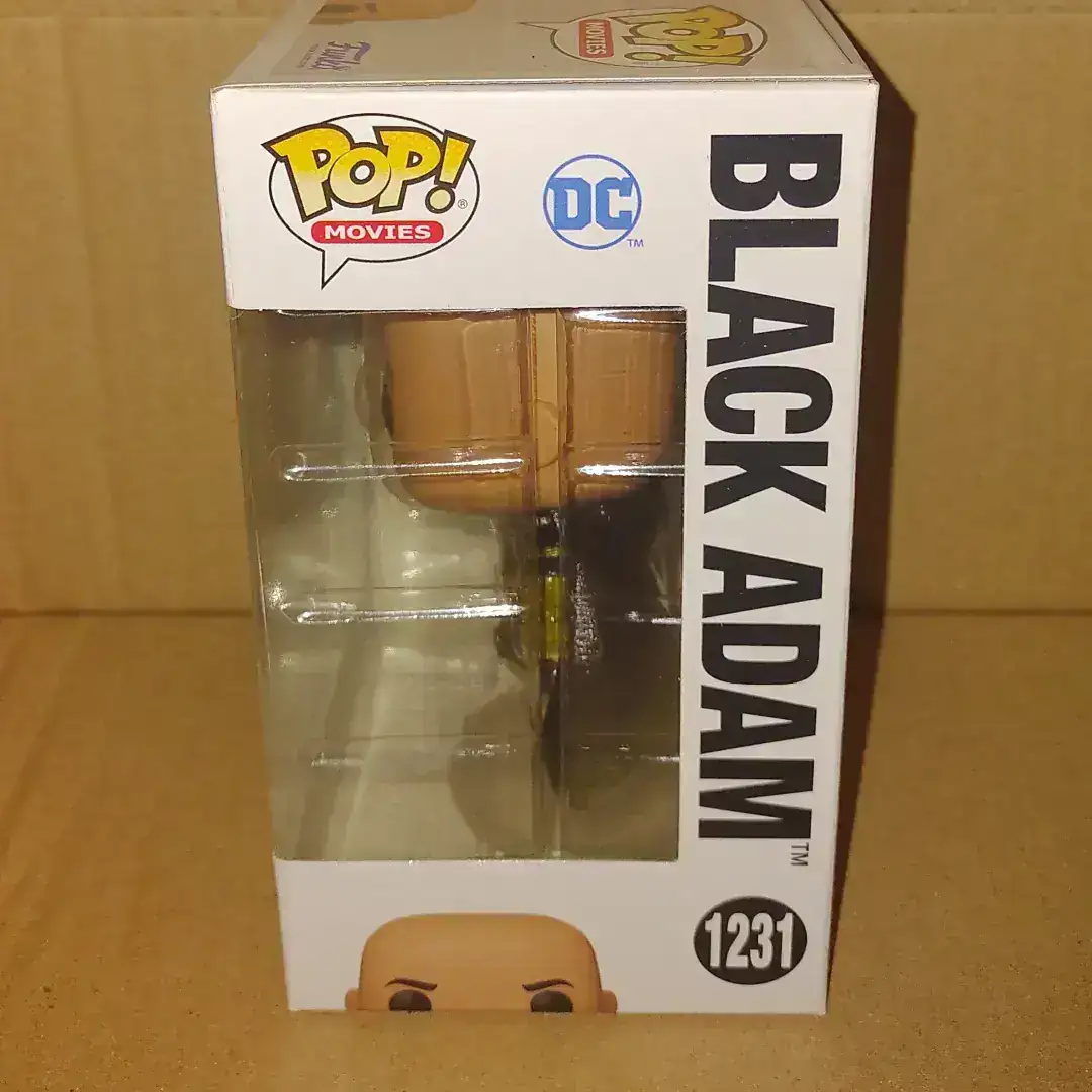 Funko Pop Black Adam - Black Adam (Flying) #1231 4