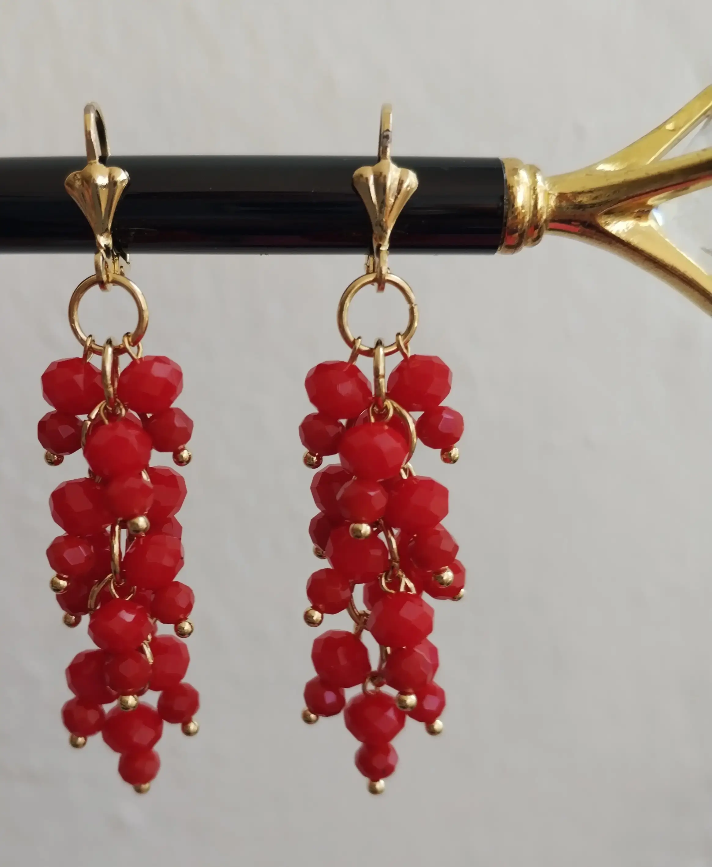 🍇 ARETES RACIMO