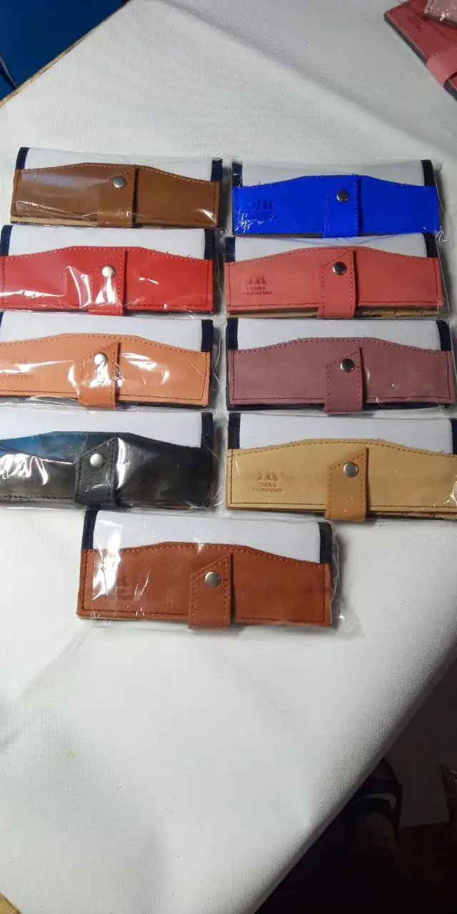 BILLETERA DE CUERO MUJER 2