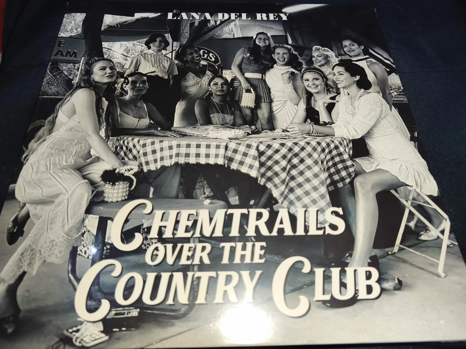 Lana Del Rey - Chemtrails Over The Country Club (VINILO GATEFOLD)(NETHERLANDS)