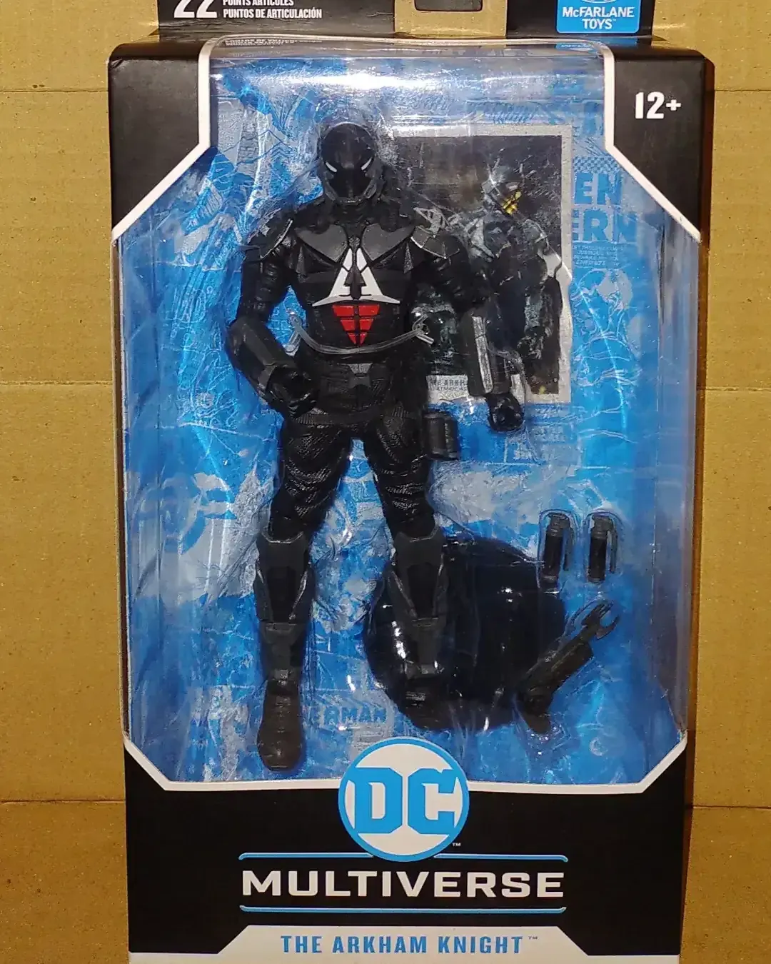 Mcfarlane DC Multiverse: THE ARKHAM KNIGHT (BATMAN: ARKHAM KNIGHT)
