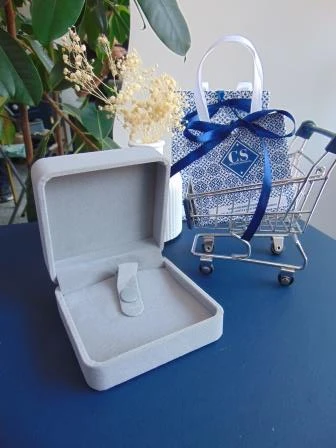 JOYERO EMPAQUE CAJA GAMUZA GRIS