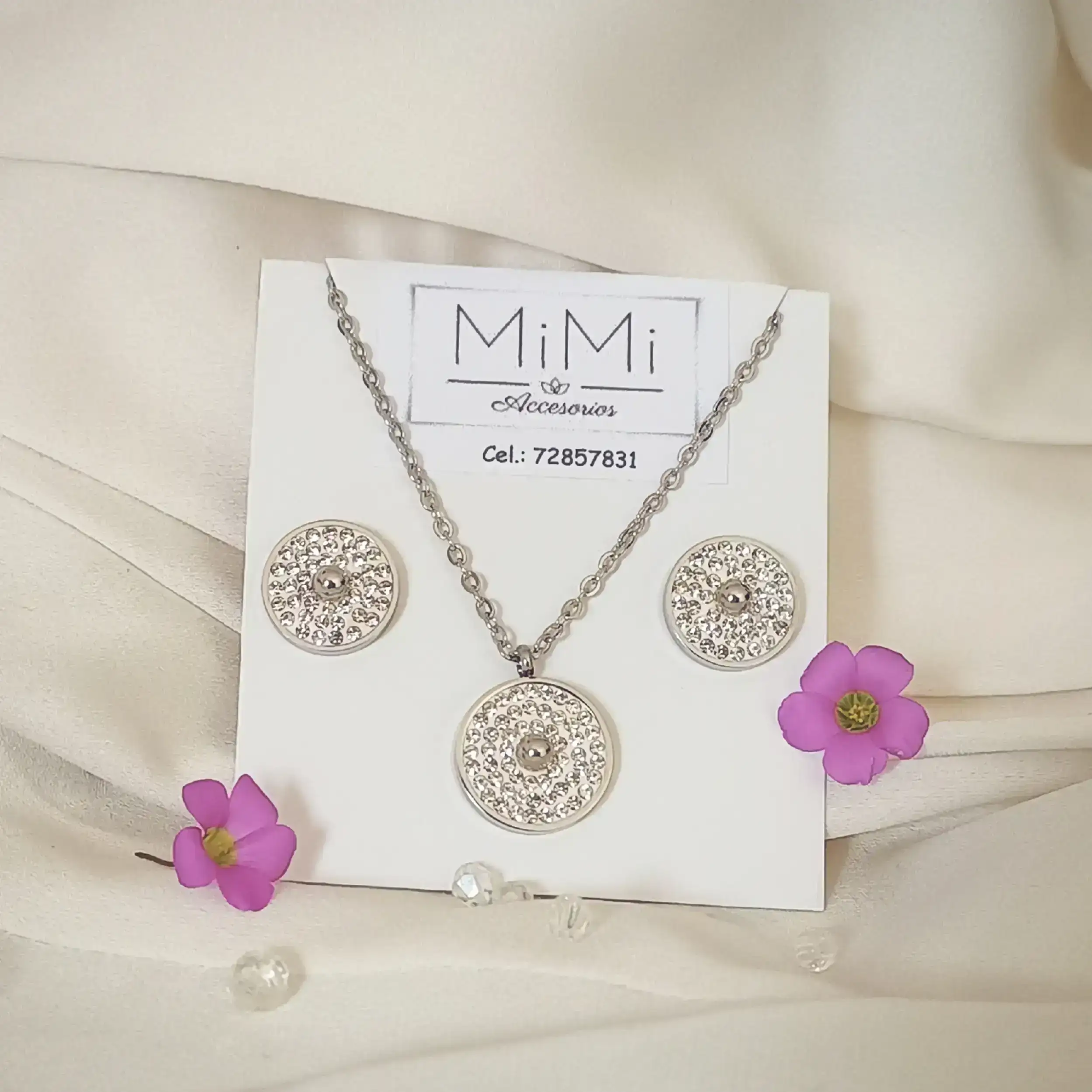 Juego de joyas con brillantes en acero inoxidable plateado