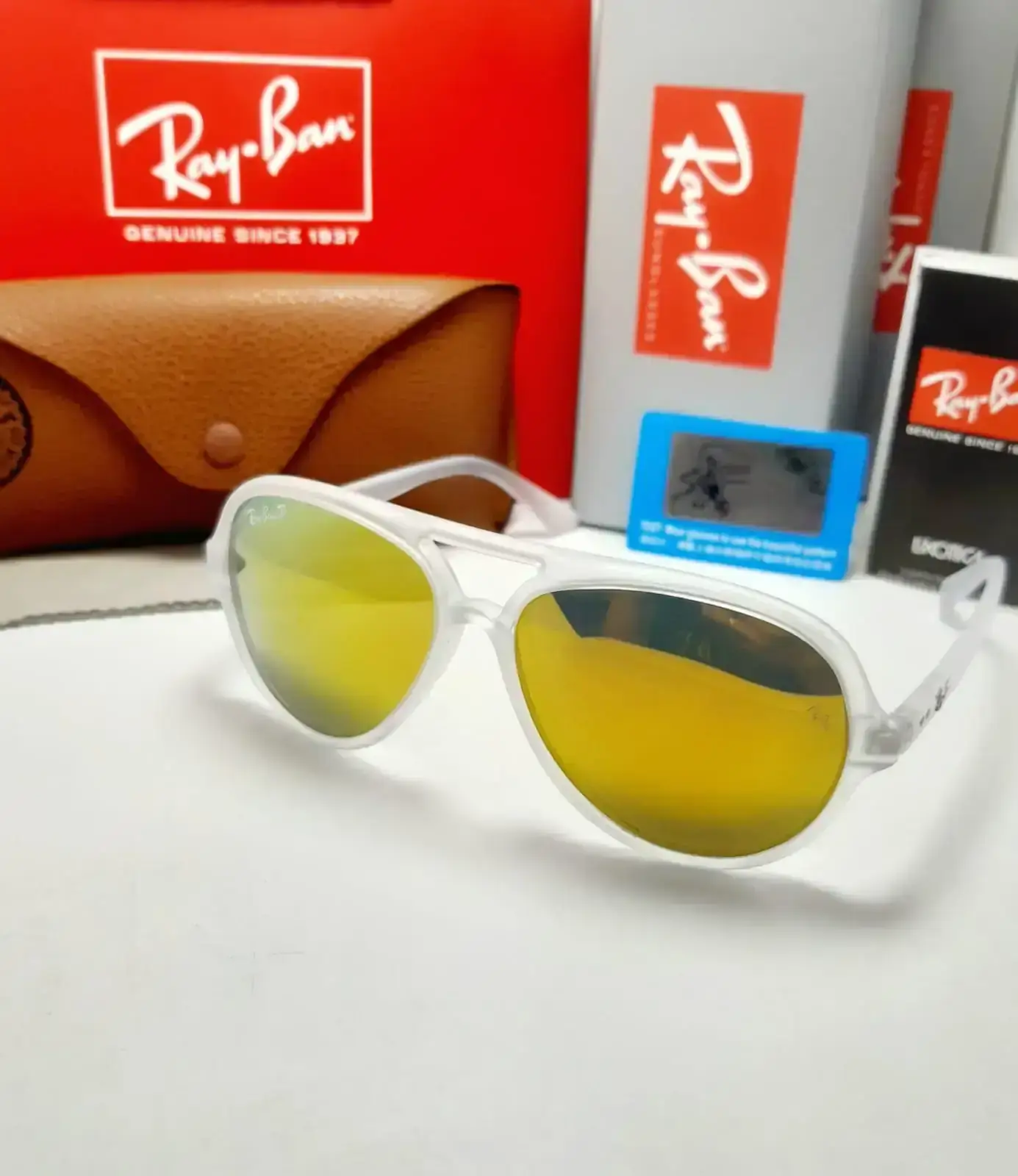 Rayban b2 