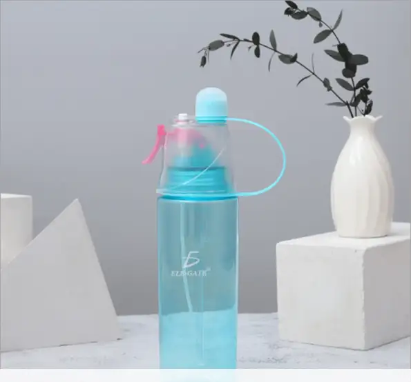 Botella Para Agua Con Spray Pulverizador  3