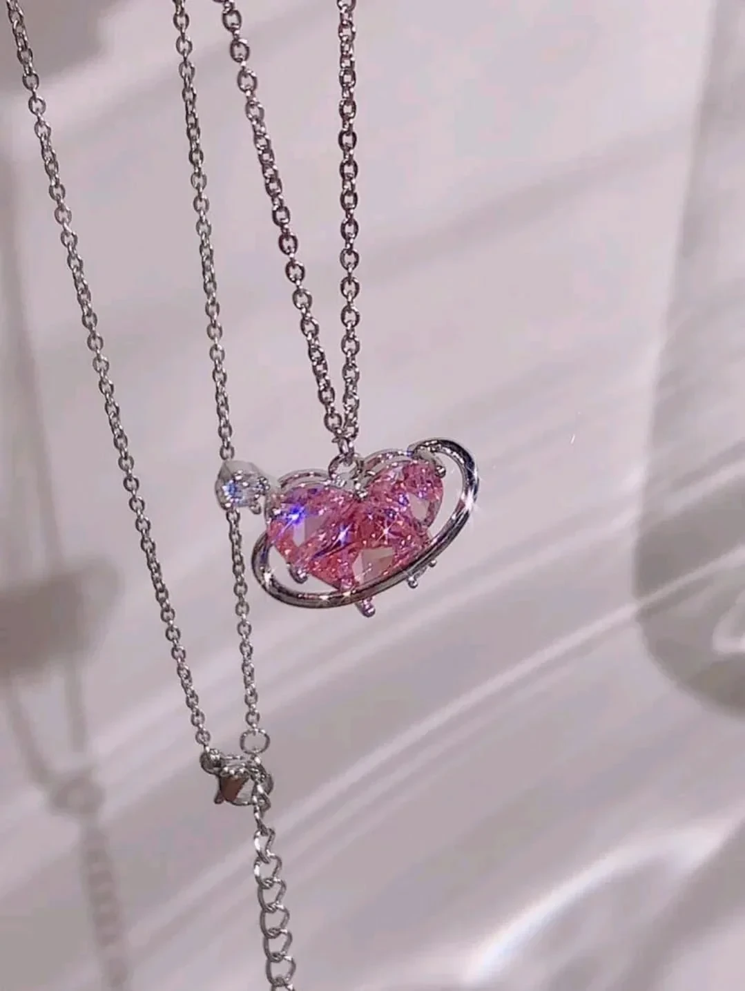 Pieza de collar en fantasía fina  3
