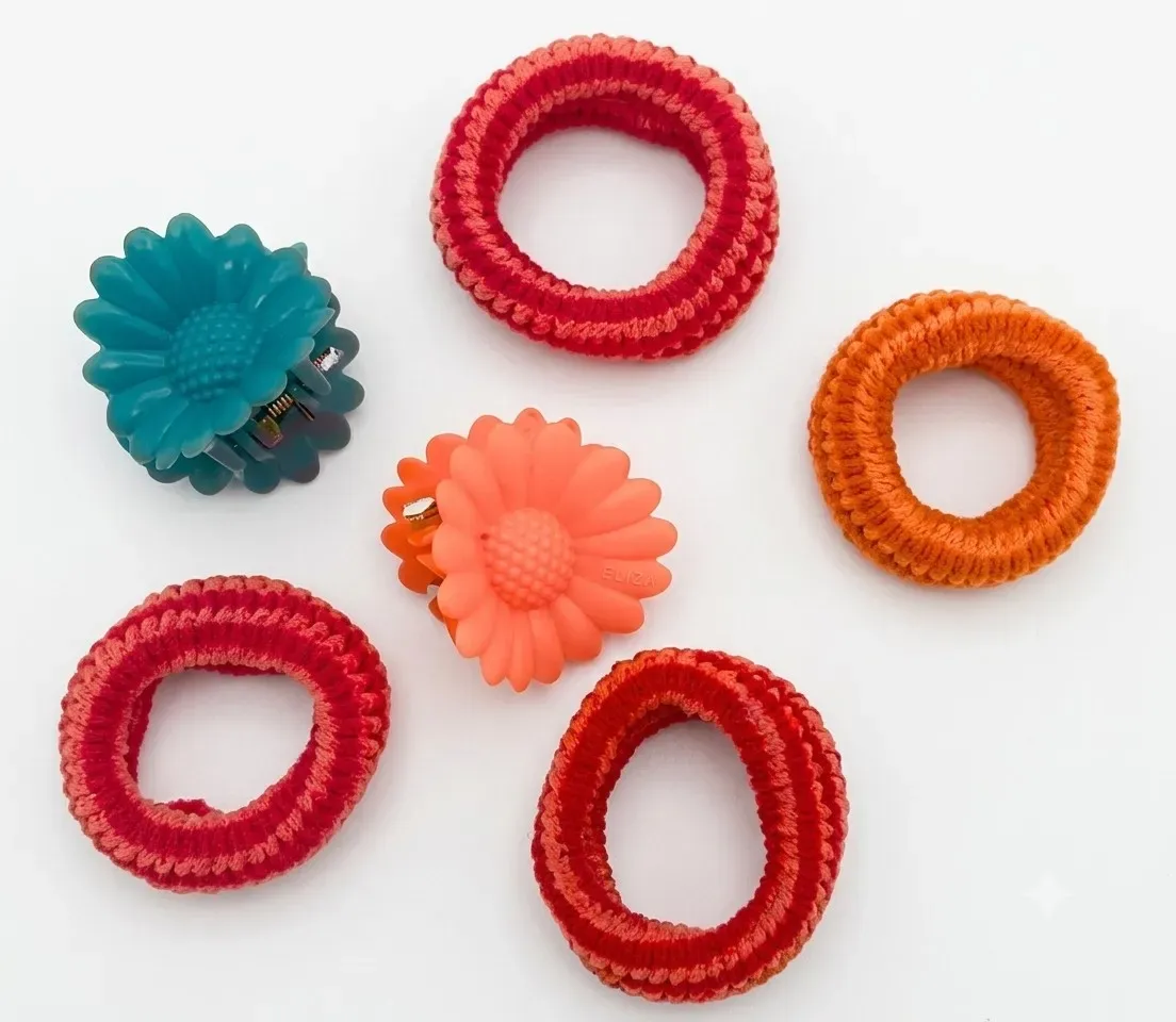 Set 6 piezas colitas de tela con hebillas  2