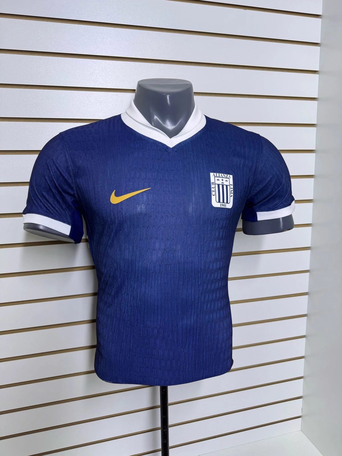 CAMISETA IMPORTADA VERSION JUGADOR ALIANZA LIMA