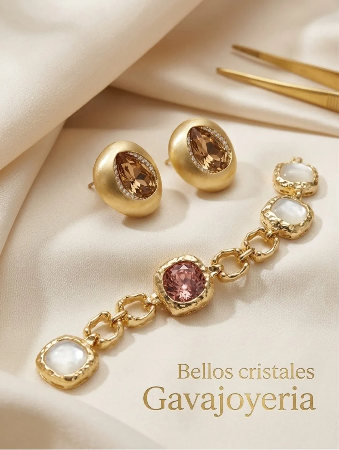 Pulsera y aretes