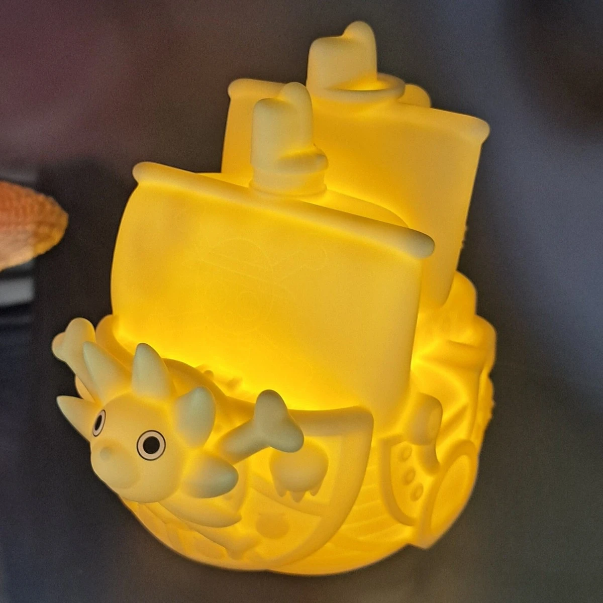 PRE VENTA - Thousand Sunny Lámpara