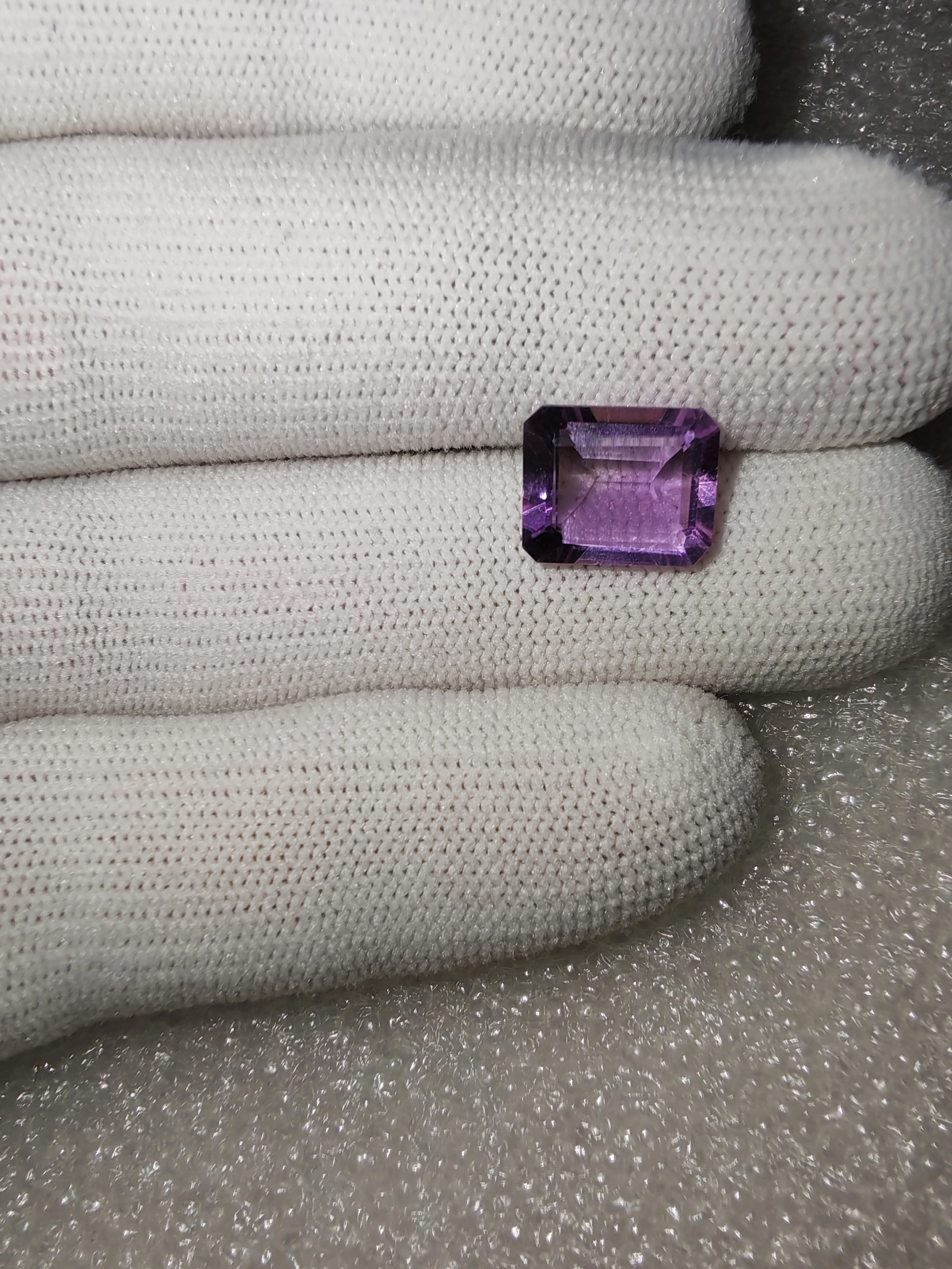 Amatista de lujo de 3.70 quilates 
