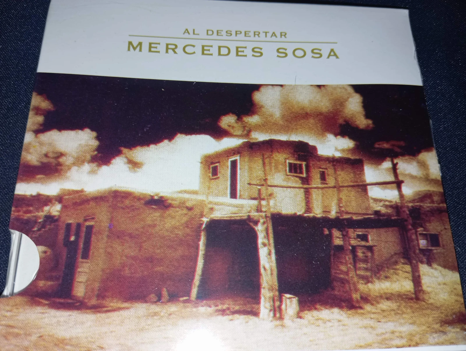 Mercedes Sosa - Al Despertar (ARGENTINA)