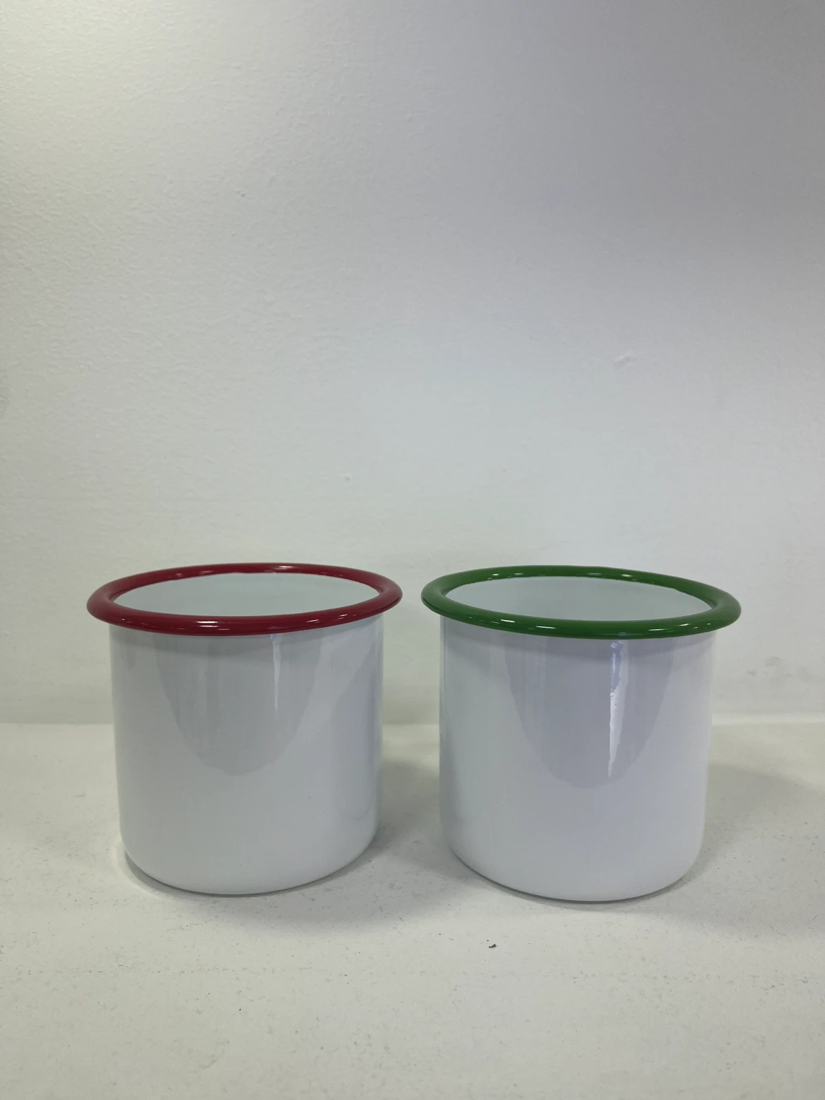 Peltre Metalico Borde Color