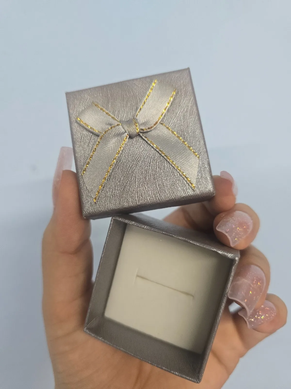 Caja Anillo Gris