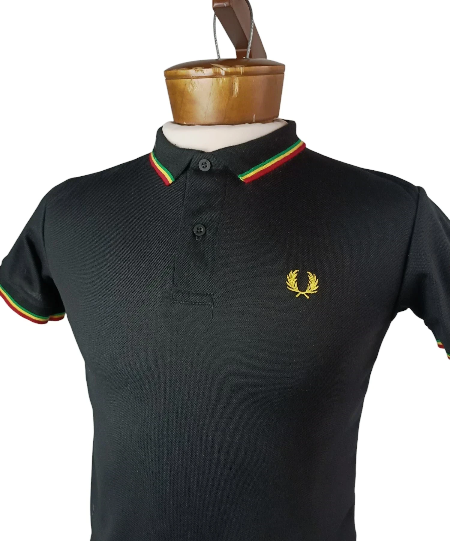 Camisa Polo negra reggae