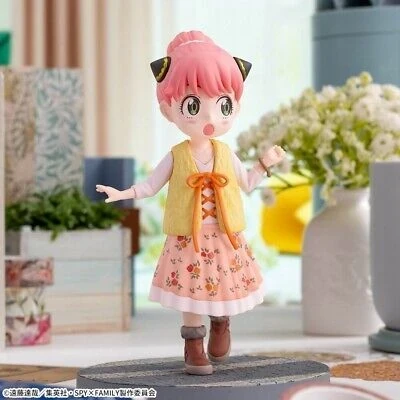Anya Stylish Look