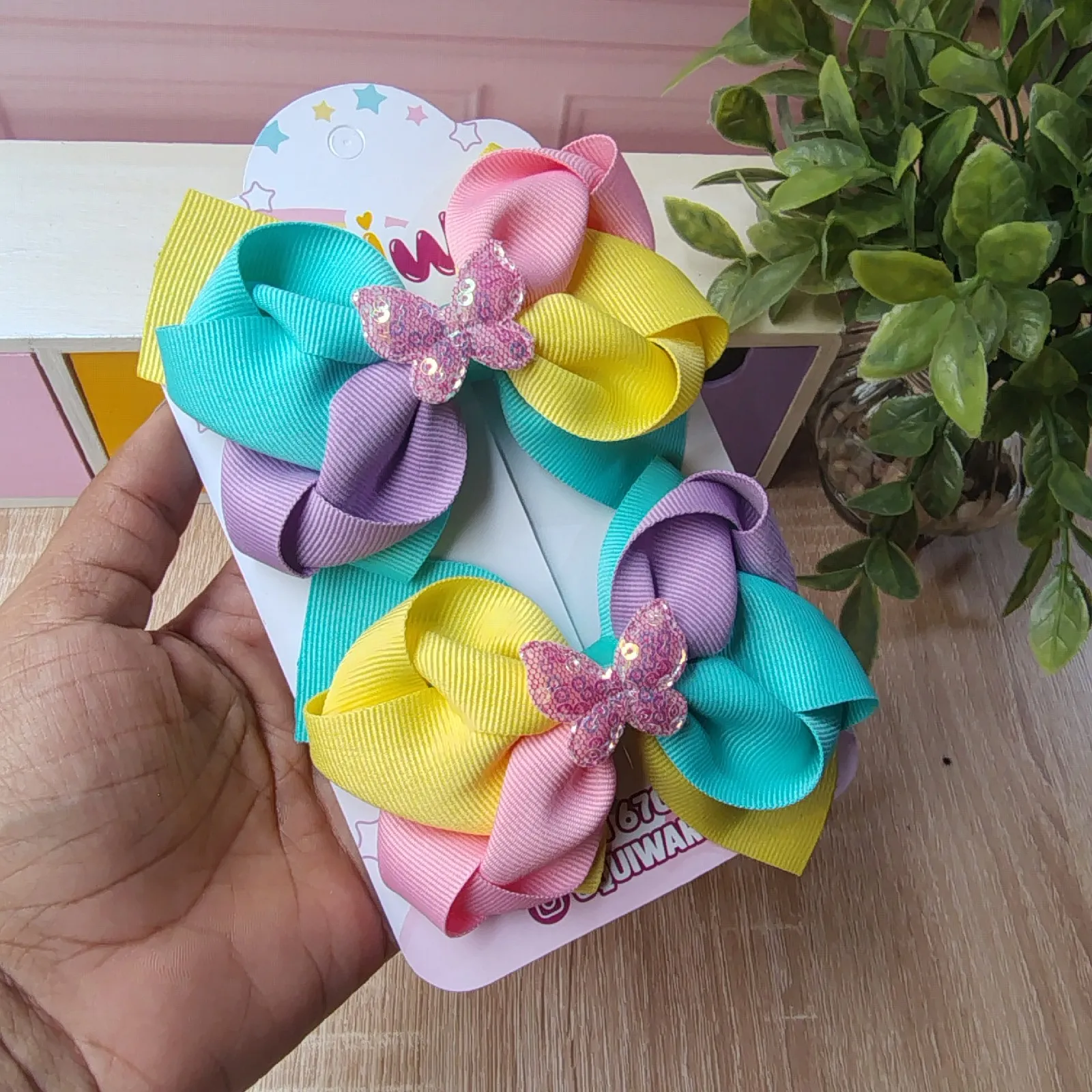 Set Carolina multicolor rosado, amarillo, morado y aguanarina fentro mariposa
